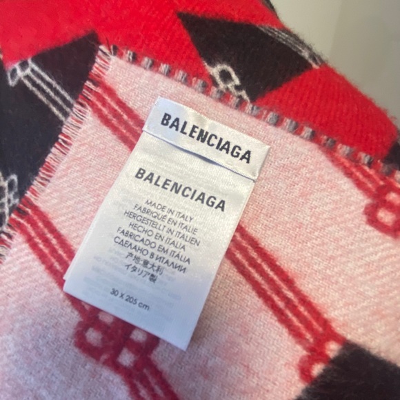 Balenciaga Unisex Wool Scarf - Picture 8 of 9